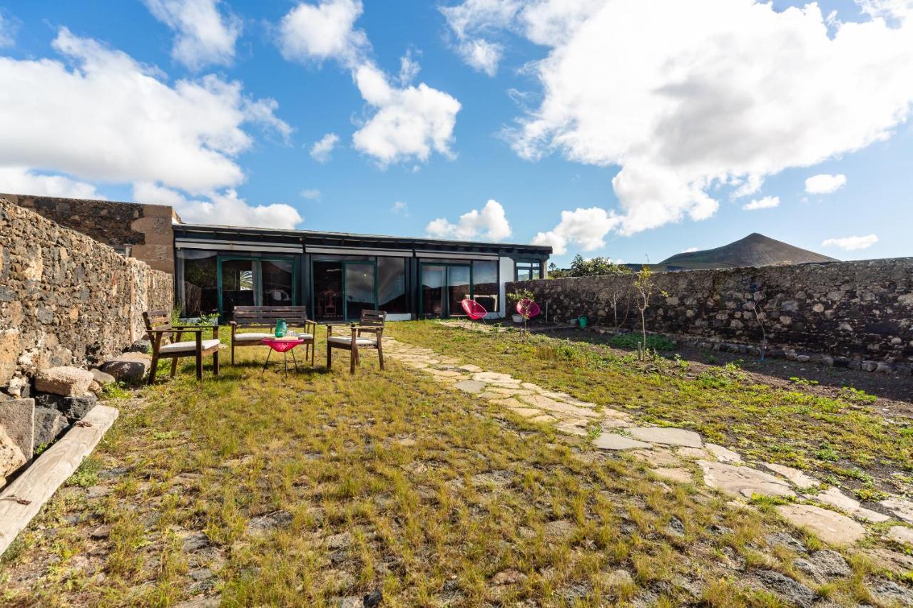 Casa "Entre Vinedos" En Masdache Villa Tías Exteriör bild
