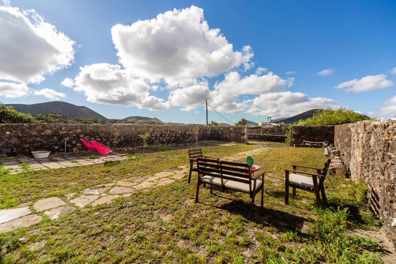 Casa "Entre Vinedos" En Masdache Villa Tías Exteriör bild