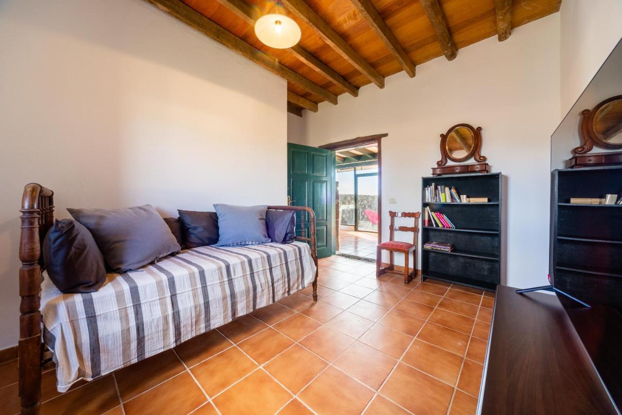 Casa "Entre Vinedos" En Masdache Villa Tías Exteriör bild